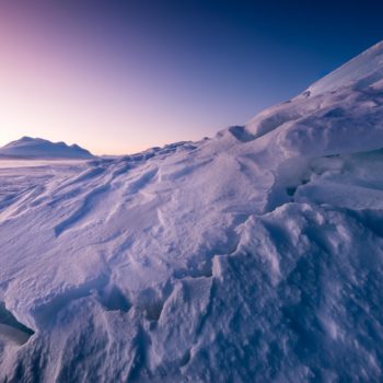 Lac gelé en laponie suédoise