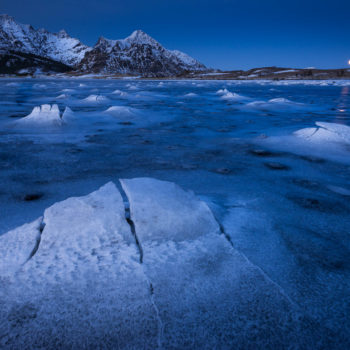 Fjords à marée basse dans les Lofoten