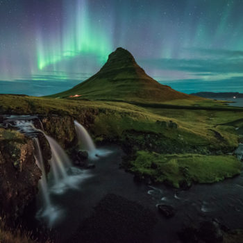 Le Kirkujfeel sous les aurores