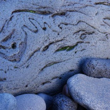 Image d'une formation rocheuse volcanique réalisé durant notre voyage photo en Islande © Orianne Lelarge