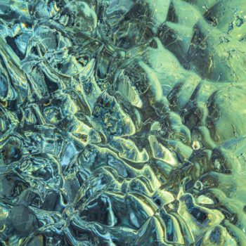 Texture de glace sur la plage de Diamond Beach en Islande